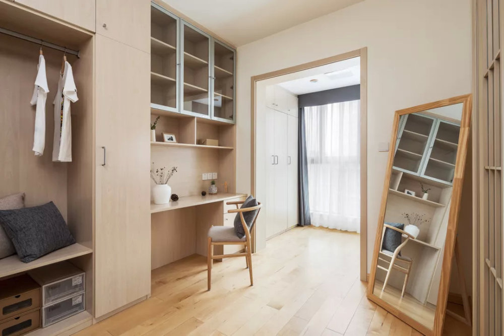 90平米日式簡(jiǎn)約風(fēng)格裝修效果圖賞析 自然原木色的淡雅空間 90平米日式簡(jiǎn)約風(fēng)格裝修效果圖賞析 自然原木色的淡雅空間